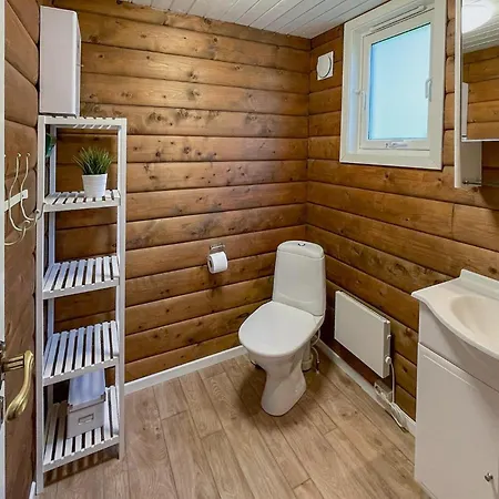 5 Bedroom Cozy In Holiday home