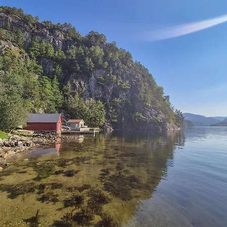 5 Bedroom Cozy In * Hebnes