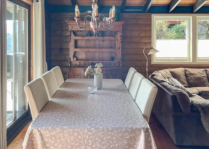 Tatil Evi 5 Bedroom Cozy In Hebnes