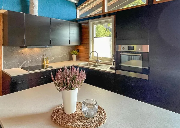 Tatil Evi 5 Bedroom Cozy In Hebnes
